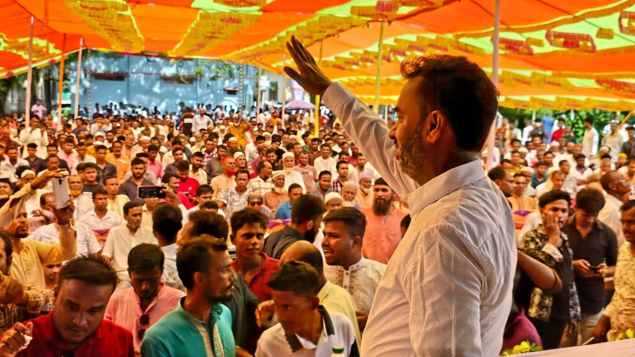 দেশবাসী তারেক রহমানকে আগামীর রাষ্ট্র ক্ষমতায় দেখতে চায় – আনিসুল হক